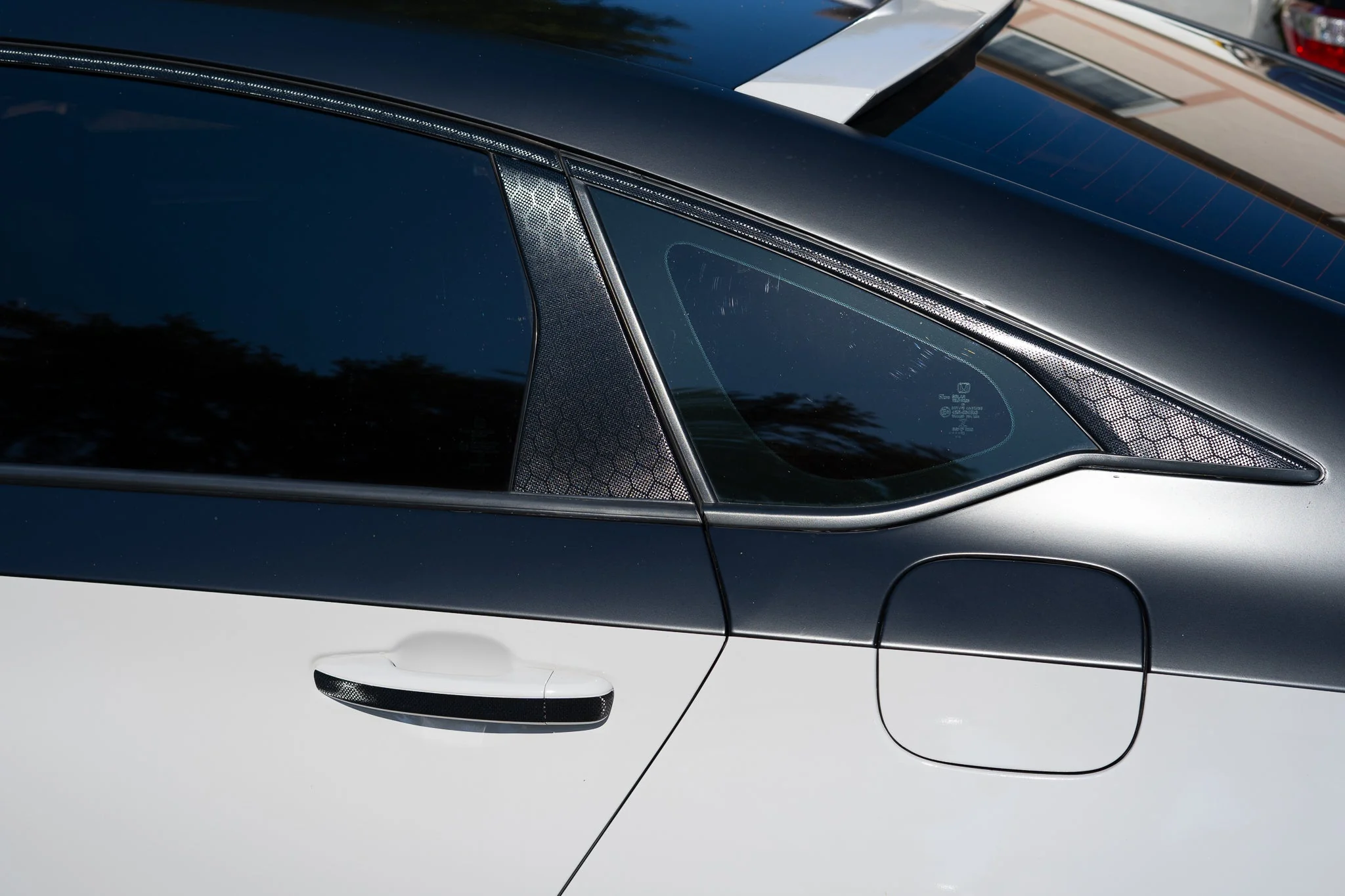2018-2022 HONDA ACCORD V2 HEX WINDOW CHROME DELETE ONLY - Image 2