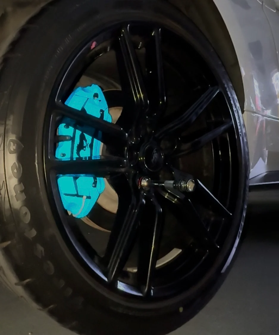 2018-2023 FORD MUSTANG GT REFLECTIVE CALIPER COVERS - Image 6