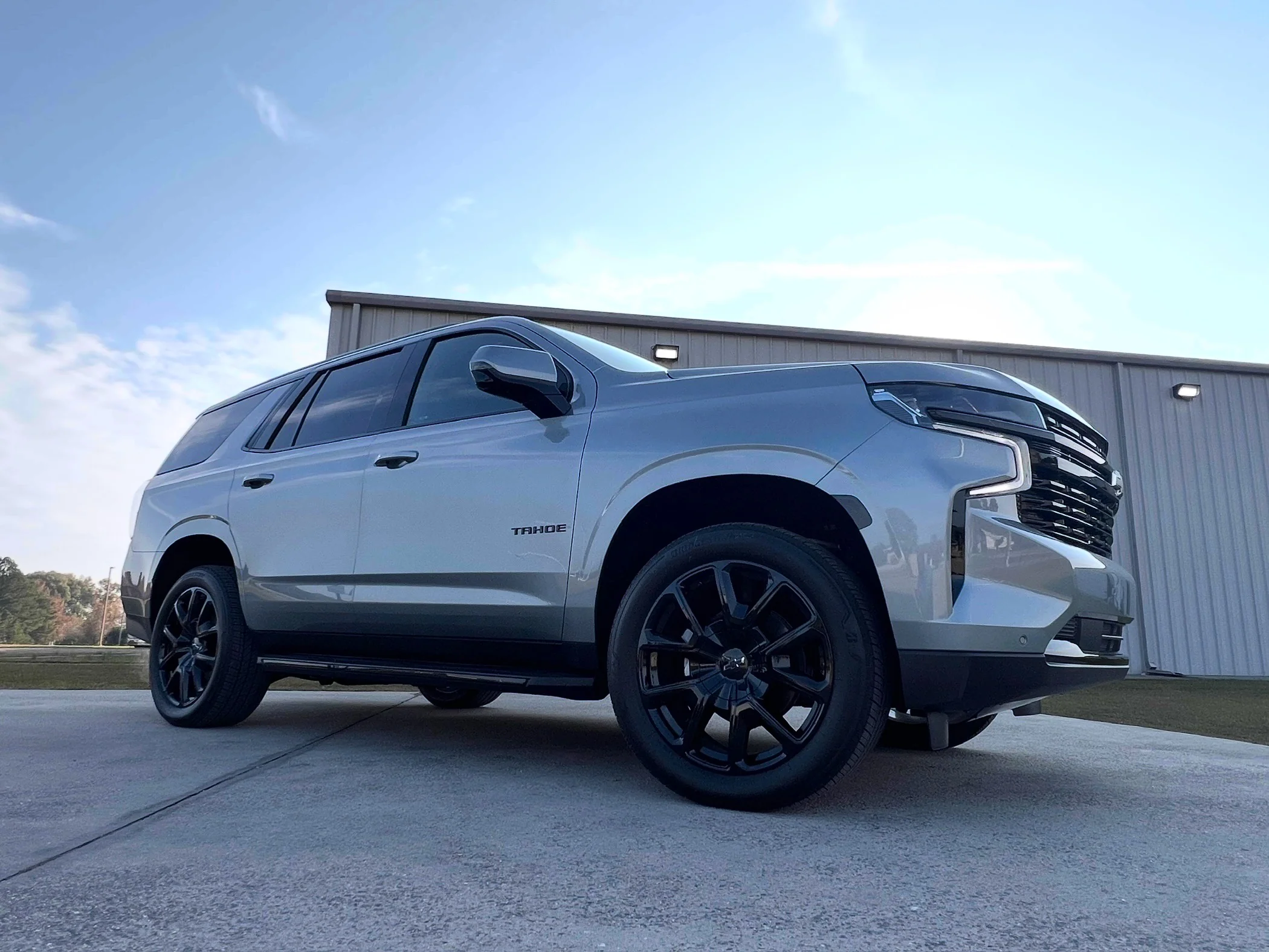 2021-2025 5TH GEN CHEVY TAHOE WHEEL CHROME DELETE OVERLAY - Image 12