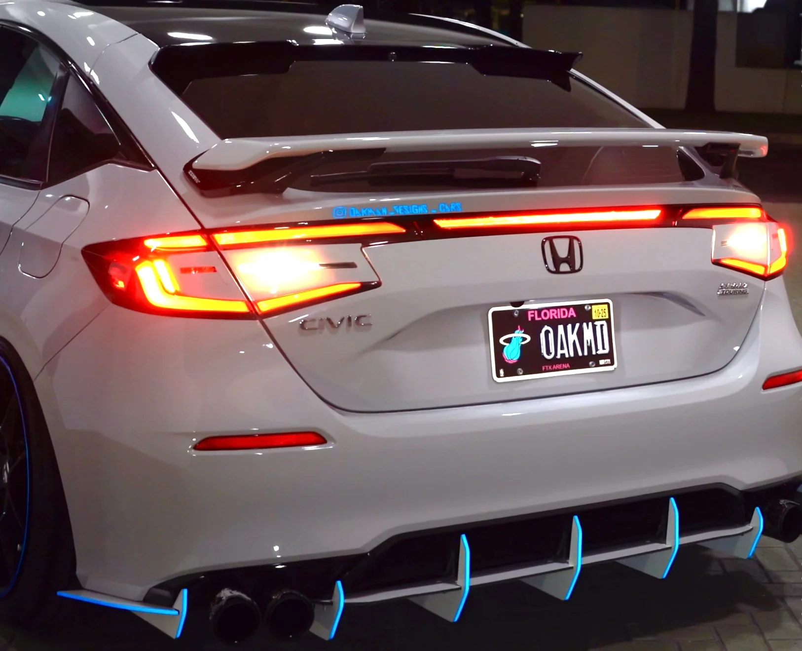 2022-2026 Honda Civic Hatchback Pearl White Reverse Brake Tail Light overlay - Image 3